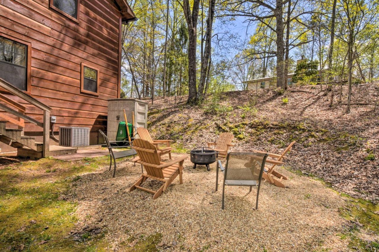 Cozy Hiawassee Cabin With Fire Pit And Mtn Views! Exteriör bild